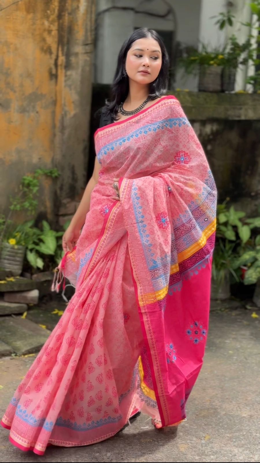 Boutiques Saree (THS-04)